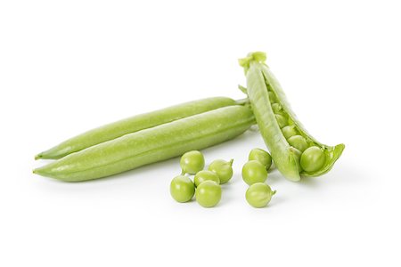 simsearch:400-05294178,k - fresh organic young peas, isolated on white background Stockbilder - Microstock & Abonnement, Bildnummer: 400-07304037