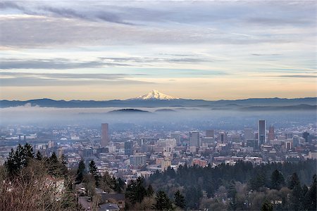 simsearch:400-07509093,k - Portland Oregon Downtown Foggy Cityscape Skyline with Mount Hood at Sunset Stock Photo - Budget Royalty-Free & Subscription, Code: 400-07304314