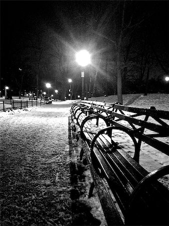 Taken on a snowy winter night in New York City. Stock Photo - Budget Royalty-Free & Subscription, Code: 400-07304313