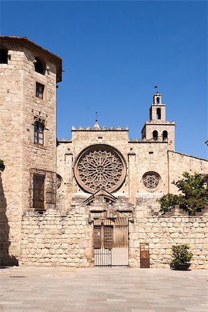 photojope (artist) - The Monastery of Sant Cugat or Cucupha, is a Benedictine abbey in Sant Cugat del Vallès, Catalonia, Spain. Fotografie stock - Microstock e Abbonamento, Codice: 400-07304704