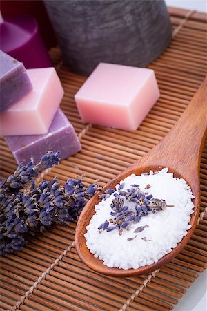 simsearch:400-05902613,k - handmade lavender soap and bath salt wellness spa aroma objects Foto de stock - Royalty-Free Super Valor e Assinatura, Número: 400-07304898
