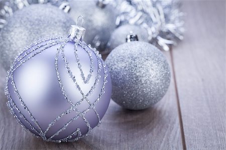 simsearch:400-08406041,k - festive glitter christmas decoration bauble seasonal Fotografie stock - Microstock e Abbonamento, Codice: 400-07305065