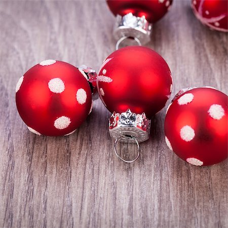 simsearch:400-08406041,k - festive glitter christmas decoration bauble seasonal Fotografie stock - Microstock e Abbonamento, Codice: 400-07305062