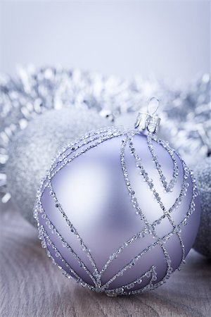simsearch:400-08406041,k - festive glitter christmas decoration bauble seasonal Fotografie stock - Microstock e Abbonamento, Codice: 400-07305063