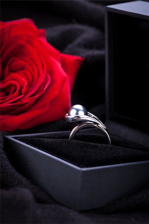 simsearch:400-08648666,k - red rose and diamond ring in a box present love valentines engagement Stock Photo - Budget Royalty-Free & Subscription, Code: 400-07305098