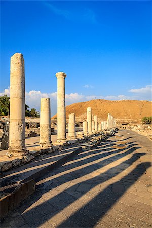 Ancient city of Beit She'an in Israel Stockbilder - Microstock & Abonnement, Bildnummer: 400-07309279