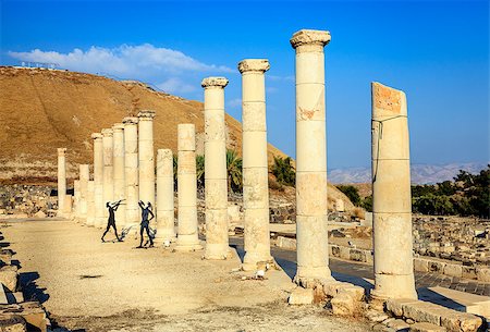 Ancient city of Beit She'an in Israel Stockbilder - Microstock & Abonnement, Bildnummer: 400-07309708