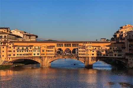 simsearch:400-08020855,k - Ponte Vecchio over Arno river in Florence, Italy Stockbilder - Microstock & Abonnement, Bildnummer: 400-07309744