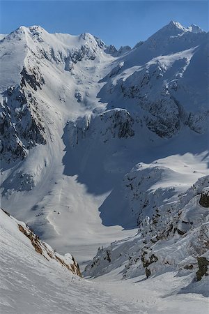simsearch:400-08111064,k - Negoiu peak in winter. Fagaras Mountains, Southern Carpathians, Romania Foto de stock - Super Valor sin royalties y Suscripción, Código: 400-07309881