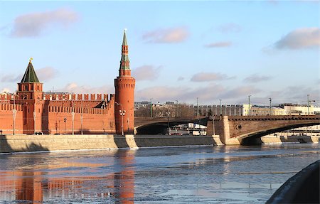simsearch:400-07299937,k - river landscape with the Moscow Kremlin towers Stock Photo - Budget Royalty-Free & Subscription, Code: 400-07300449