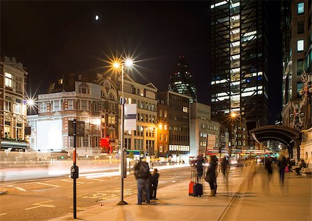 simsearch:400-05358406,k - City of London in the night.Financial buildings Photographie de stock - Aubaine LD & Abonnement, Code: 400-07300835