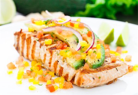 salmon cooked - Avocado lime salmon with diced vegetables on a plate Stock Photo - Budget Royalty-Free & Subscription, Code: 400-07315506