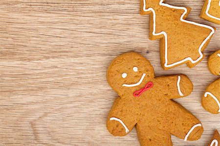 simsearch:400-07175496,k - Homemade various christmas gingerbread cookies on wooden background with copy space Fotografie stock - Microstock e Abbonamento, Codice: 400-07316677