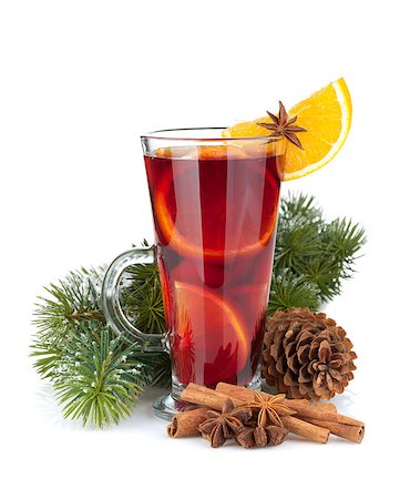 simsearch:400-06464230,k - Christmas mulled wine with fir tree. Isolated on white background Foto de stock - Royalty-Free Super Valor e Assinatura, Número: 400-07316735