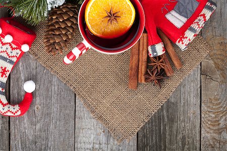 Christmas mulled wine with fir tree and decor on wooden table Stock Photo - Budget Royalty-Free & Subscription, Code: 400-07316746