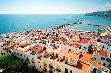 simsearch:400-07891715,k - View of the Peniscola town Valencia, Spain Fotografie stock - Microstock e Abbonamento, Codice: 400-07317349