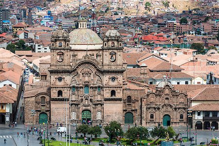 simsearch:400-07317742,k - aerial view of the Plaza de Armas of Cuzco city in the peruvian Andes Peru Foto de stock - Super Valor sin royalties y Suscripción, Código: 400-07317371