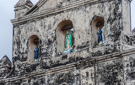 Detail of an old church in Granada, Nicaragua Stock Photo - Budget Royalty-Free & Subscription, Code: 400-07318823