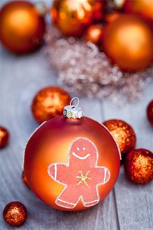 simsearch:400-08406041,k - festive glitter christmas decoration bauble seasonal winter holidays Fotografie stock - Microstock e Abbonamento, Codice: 400-07319814