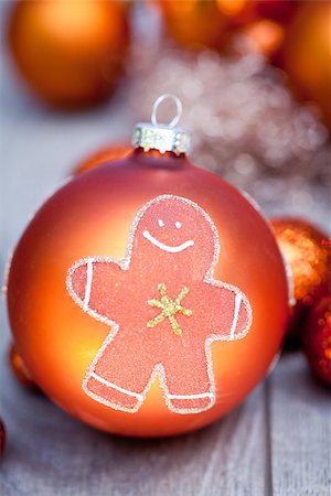 simsearch:400-08406041,k - festive glitter christmas decoration bauble seasonal winter holidays Fotografie stock - Microstock e Abbonamento, Codice: 400-07319819