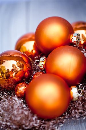 simsearch:400-08406041,k - festive glitter christmas decoration bauble seasonal winter holidays Fotografie stock - Microstock e Abbonamento, Codice: 400-07319812