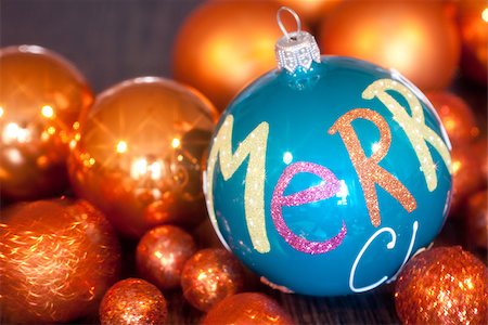 simsearch:400-08406041,k - festive glitter christmas decoration bauble seasonal winter holidays Fotografie stock - Microstock e Abbonamento, Codice: 400-07319852