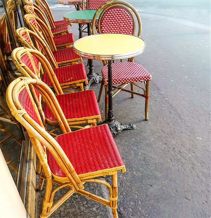 simsearch:400-06201796,k - Street view of a coffee terrace with tables and chairs,paris France Foto de stock - Super Valor sin royalties y Suscripción, Código: 400-07311975