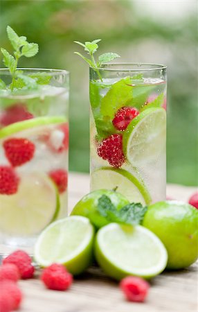 simsearch:400-07324083,k - fresh cold drink water ice cubes peppermint lime raspberry outdoor summer Stock Photo - Budget Royalty-Free & Subscription, Code: 400-07313006