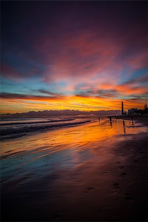 lighthouse in maspalomas beach on the gran canaria island Photographie de stock - Aubaine LD & Abonnement, Code: 400-07326417