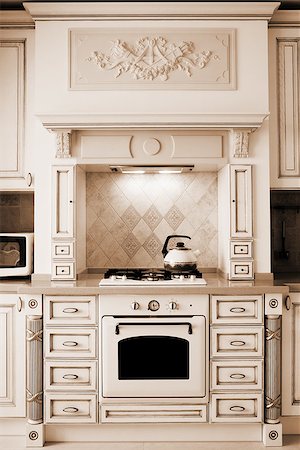 simsearch:614-06402999,k - kettle and gas cooker on modern kitchen Foto de stock - Super Valor sin royalties y Suscripción, Código: 400-07320142