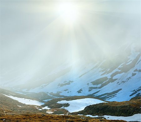 simsearch:400-08817566,k - Evening misty-sunshine mountain view (near Timmelsjoch - high alpine road on Italian - Austria border) Photographie de stock - Aubaine LD & Abonnement, Code: 400-07320794