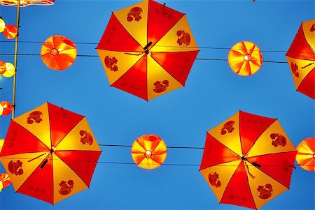 Chinese lanterns decorations in the middle of the city in Kuala Lumpur, Malaysia due to chinese new year celebrations Stock Photo - Budget Royalty-Free & Subscription, Code: 400-07321174