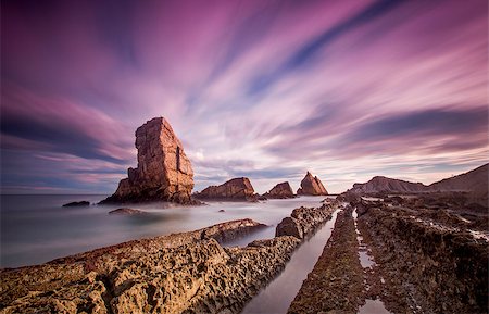 Playa de Arnia, Spain morning shot Photographie de stock - Aubaine LD & Abonnement, Code: 400-07321916