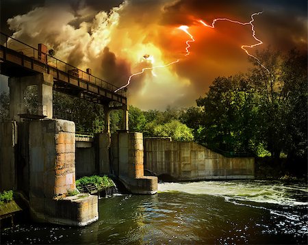 Dam on the river Severskiy Donets in Ukraine Photographie de stock - Aubaine LD & Abonnement, Code: 400-07322391