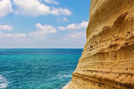 simsearch:400-07253229,k - Rosh Hanikra Cliff near Israeli- Lebanese Border Photographie de stock - Aubaine LD & Abonnement, Code: 400-07323366