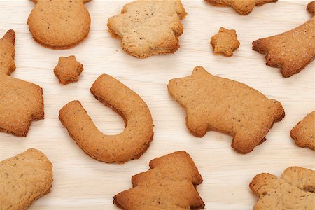 simsearch:400-05746007,k - Various gingerbread cookies on wooden table background Stockbilder - Microstock & Abonnement, Bildnummer: 400-07323823