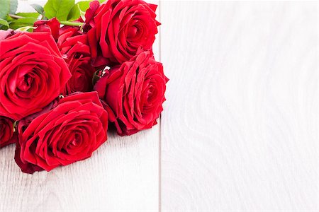 simsearch:689-03124881,k - beautiful red rose flower on black background macro detail card Stock Photo - Budget Royalty-Free & Subscription, Code: 400-07323973