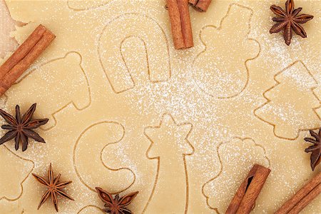 simsearch:400-05736949,k - Gingerbread dough for christmas cookies with spices Foto de stock - Super Valor sin royalties y Suscripción, Código: 400-07337813