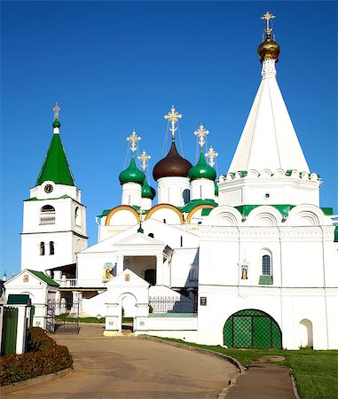 simsearch:879-09034433,k - Pechersky Ascension Monastery Nizhny Novgorod Russia Foto de stock - Super Valor sin royalties y Suscripción, Código: 400-07330462