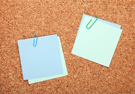 simsearch:400-06178164,k - Blank postit notes on cork wood notice board Stock Photo - Budget Royalty-Free & Subscription, Code: 400-07331626