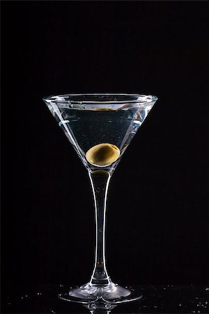simsearch:400-06409646,k - modern fresh coctail on the black background Stock Photo - Budget Royalty-Free & Subscription, Code: 400-07405535