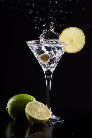simsearch:400-06409646,k - modern fresh coctail on the black background Stock Photo - Budget Royalty-Free & Subscription, Code: 400-07405536