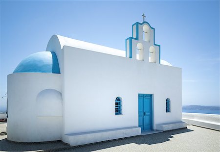 simsearch:400-07036808,k - An image of a nice Santorini church Foto de stock - Royalty-Free Super Valor e Assinatura, Número: 400-07409289