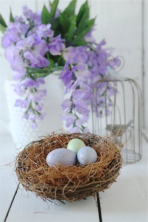 Spring Easter Holiday Themed Still Life Scene in Natural Light Fotografie stock - Microstock e Abbonamento, Codice: 400-07414190