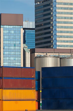 simsearch:400-05367965,k - maritime activity at the Mediterranean Port of Genoa,Italy Fotografie stock - Microstock e Abbonamento, Codice: 400-07415324