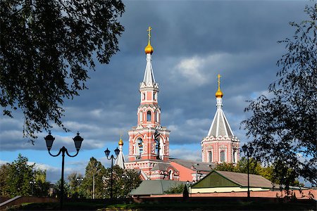 simsearch:400-06366782,k - Christian church against the sky with dark clouds. Dniprodzerzhyns'k, Ukraine. Photographie de stock - Aubaine LD & Abonnement, Code: 400-07417595
