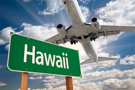 simsearch:400-06481445,k - Hawaii Green Road Sign and Airplane Above with Dramatic Blue Sky and Clouds. Photographie de stock - Aubaine LD & Abonnement, Code: 400-07419105