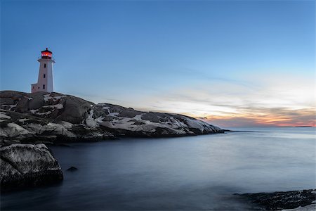 Peggys Cove's Lightouse at Dusk (Nova Scotia, Canada) Photographie de stock - Aubaine LD & Abonnement, Code: 400-07410501