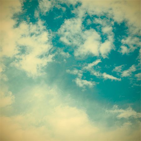 The Blue Sky and Clouds Foto de stock - Super Valor sin royalties y Suscripción, Código: 400-07412500