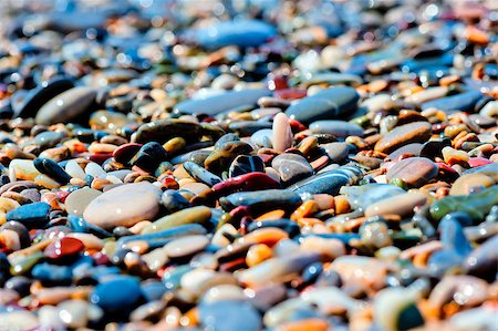 simsearch:400-04812854,k - colored pebbles on the beach Photographie de stock - Aubaine LD & Abonnement, Code: 400-07412553